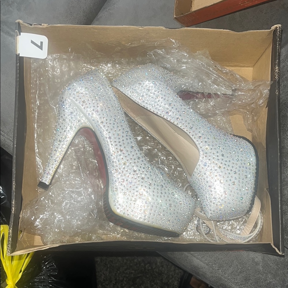 Vero Cuoio Silver High Heel Pumps